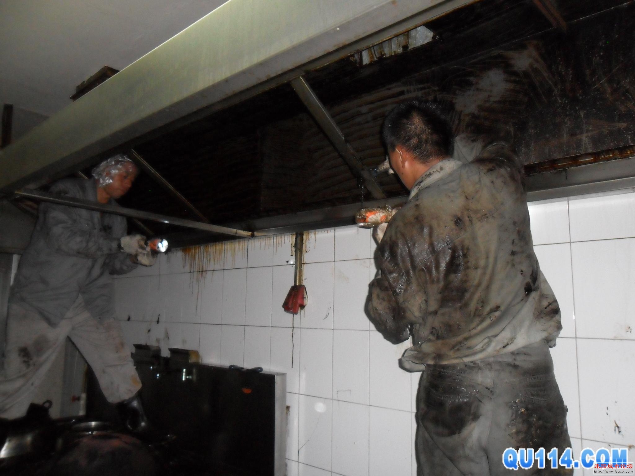 20111102121244552-2304.jpg