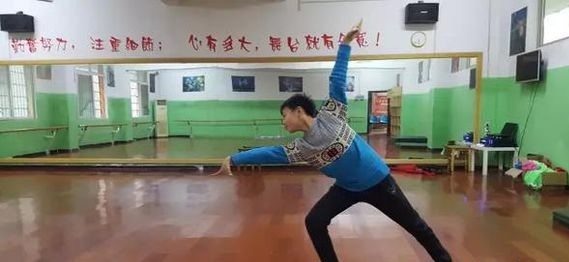 e17174094b36acaf206990db76d98d1000e99cad.jpg
