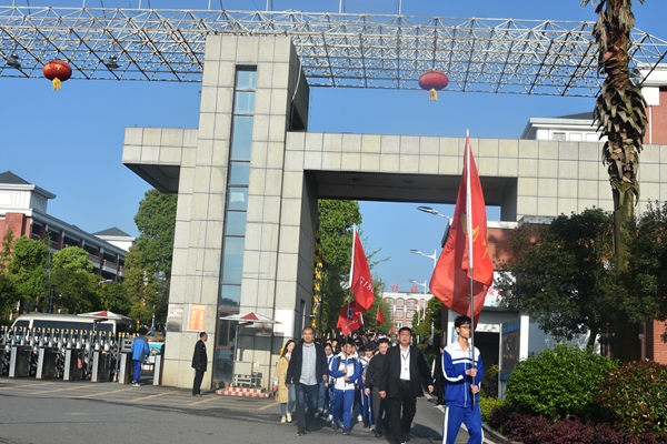 2-2108.jpg