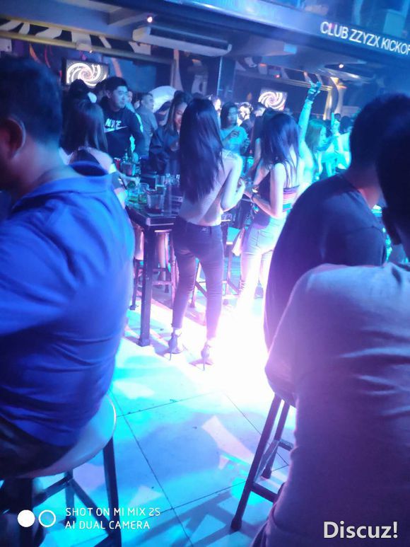 581f97dda144ad34b92e05cadea20cf430ad85a3.jpg